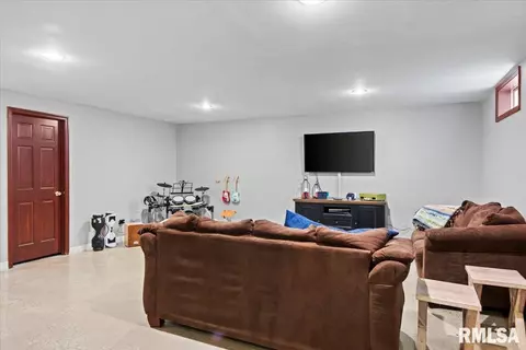 508 Tecumseh Trl, Springfield, IL 62711 photo 40