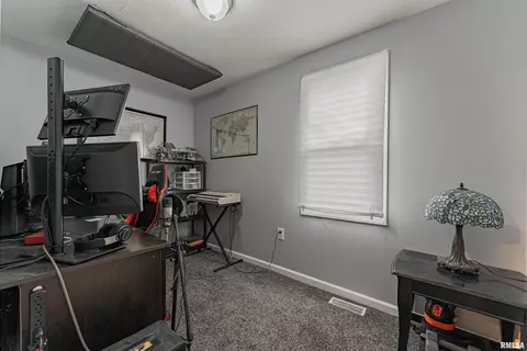 Other - 302 W Gray Ave, Bloomington, IL 61701 photo 3 of 10