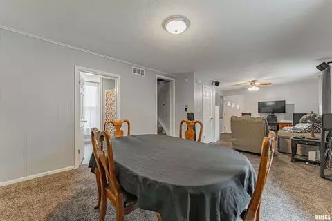 Dining - 302 W Gray Ave, Bloomington, IL 61701 photo 2 of 2