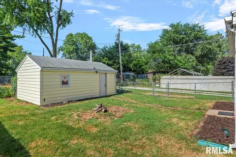 Exterior - 2912 Enos Ave, Springfield, IL 62702 photo 5 of 5