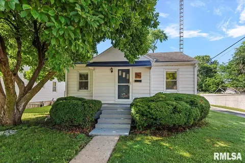 2912 Enos Ave, Springfield, IL 62702