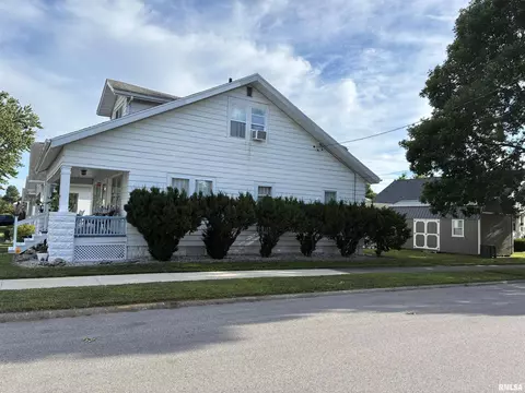 Exterior - 700 S 20th St, Quincy, IL 62301 photo 3 of 3