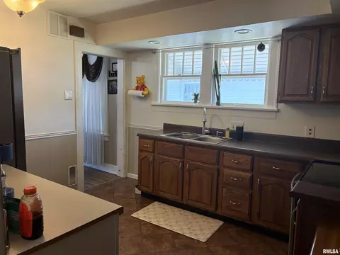 Other - 700 S 20th St, Quincy, IL 62301 photo 1 of 2