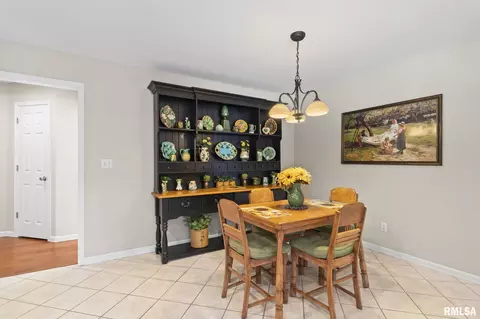 Dining - 4905 Eagles Lndg, Springfield, IL 62711 photo 1 of 1