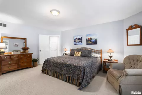 Bedroom - 4905 Eagles Lndg, Springfield, IL 62711 photo 3 of 6