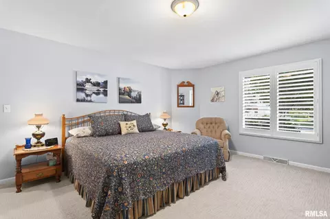 Bedroom - 4905 Eagles Lndg, Springfield, IL 62711 photo 2 of 6