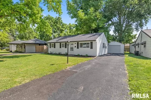 3320 Buckner St, Springfield, IL 62703 photo 4