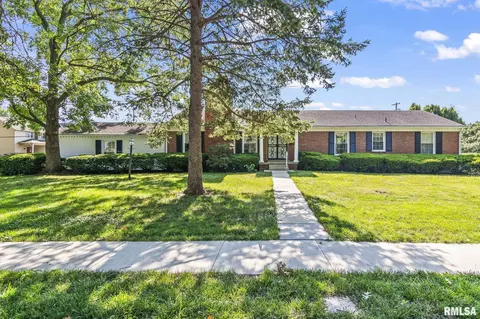 2257 Warson Rd, Springfield, IL 62704