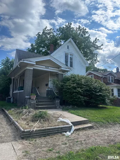 544 W Tompkins St, Galesburg, IL 61401