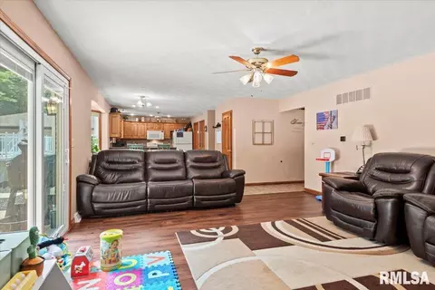 1420 Weston Pointe Dr, Springfield, IL 62704 photo 11
