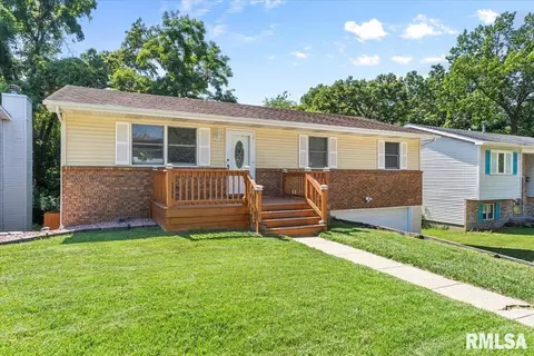913 Diane Ct, Springfield, IL 62702 photo 2