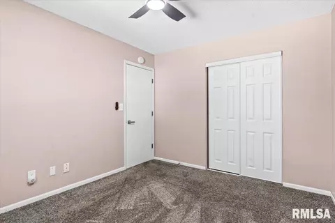 913 Diane Ct, Springfield, IL 62702 photo 18