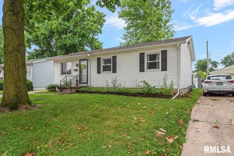 1811 Fairfield Dr, Springfield, IL 62702 photo 3