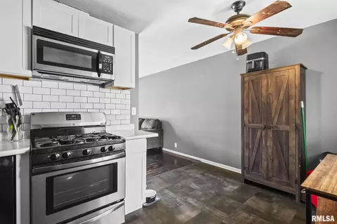 Kitchen - 2208 E Black Ave, Springfield, IL 62702 photo 2 of 3