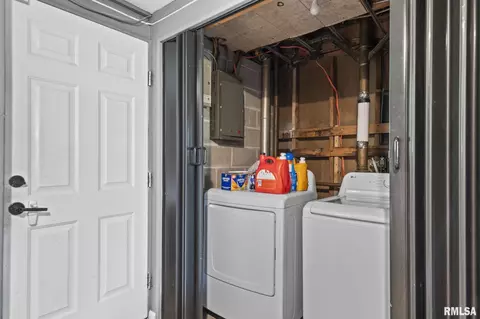 Other - 2208 E Black Ave, Springfield, IL 62702 photo 5 of 9