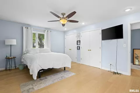 Bedroom - 1613 Denison Dr, Springfield, IL 62704 photo 2 of 8