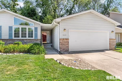 1009 Rickard Ct, Springfield, IL 62704