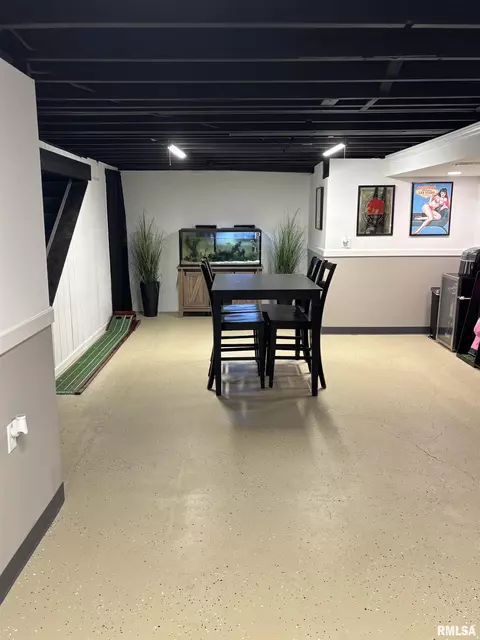 Other - 1609 W Iles Ave, Springfield, IL 62704 photo 6 of 9