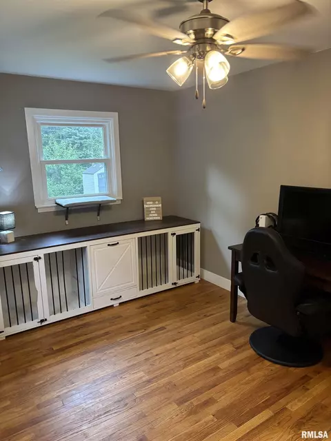 Other - 1609 W Iles Ave, Springfield, IL 62704 photo 3 of 9