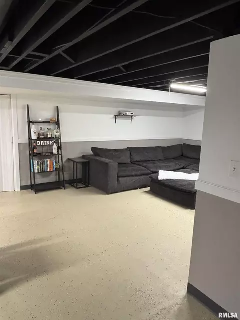 Other - 1609 W Iles Ave, Springfield, IL 62704 photo 9 of 9