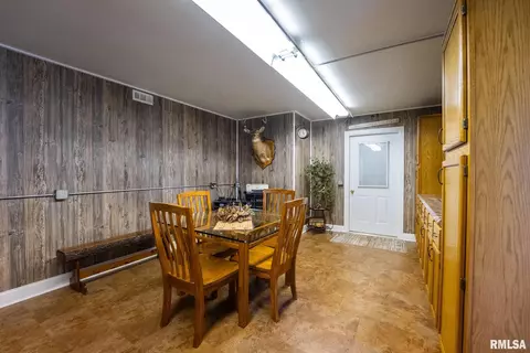Dining - 23490 E Maple Rd, Bluford, IL 62814 photo 1 of 2