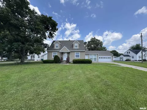 1687 Indiana Dr, Galesburg, IL 61401