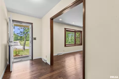 7660 Tumbleweed Trl, Springfield, IL 62707 photo 4
