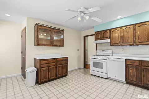 7660 Tumbleweed Trl, Springfield, IL 62707 photo 12