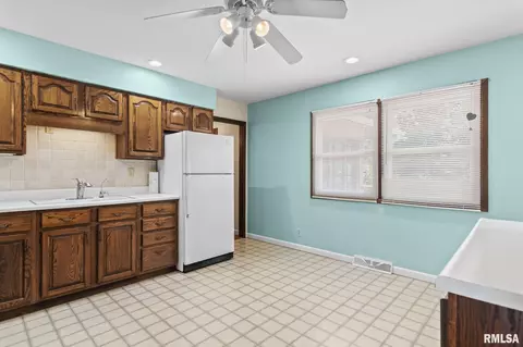 7660 Tumbleweed Trl, Springfield, IL 62707 photo 13