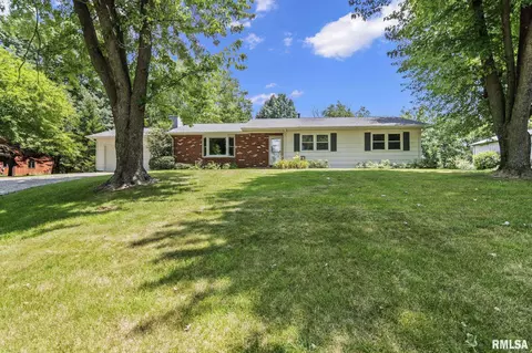 7660 Tumbleweed Trl, Springfield, IL 62707