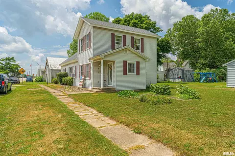 205 NE 1st St, Atlanta, IL 61723