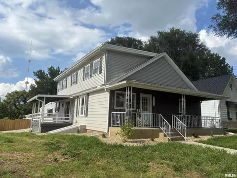 1603 Center Ave, Quincy, IL 62301