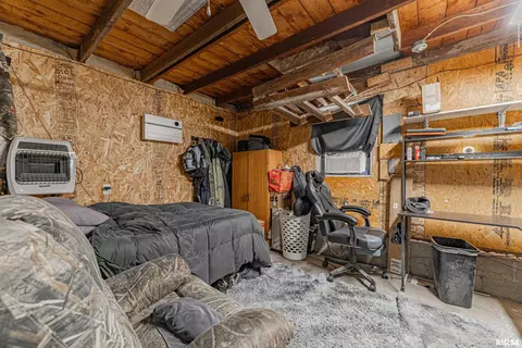 902 S Spring St, Mount Pulaski, IL 62548 photo 19