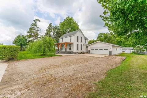 110 North St, Emden, IL 62635 photo 5