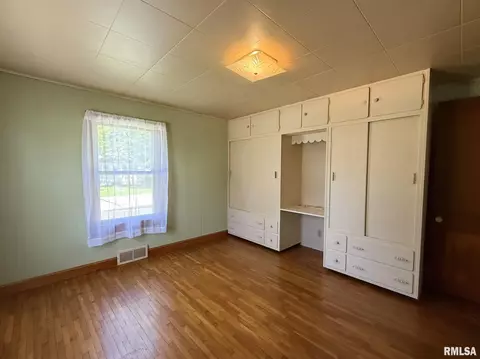 312 N Yates St, Alpha, IL 61413 photo 25