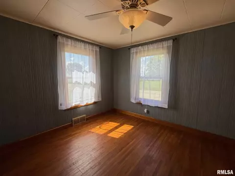 312 N Yates St, Alpha, IL 61413 photo 28