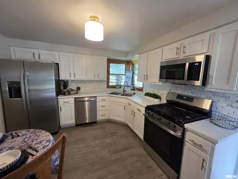 3714 E Hooker St, Springfield, IL 62703 photo 17