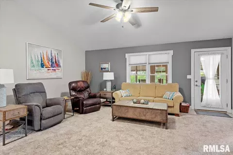 4310 Castle Pines Dr, Springfield, IL 62711 photo 13