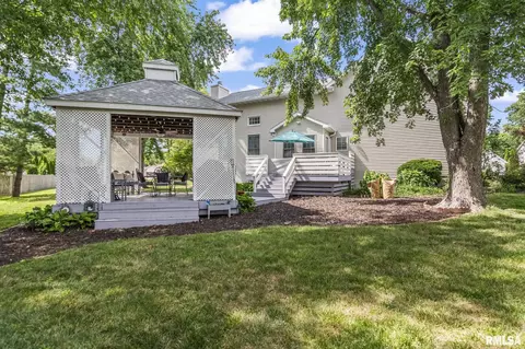 816 E Spruce St, Chatham, IL 62629 photo 41