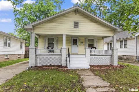 Exterior - 2105 Pasfield St, Springfield, IL 62704 photo 1 of 5