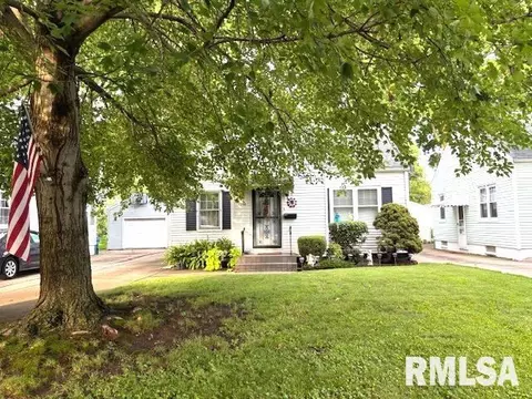 1900 N 22nd St, Springfield, IL 62702 photo 2