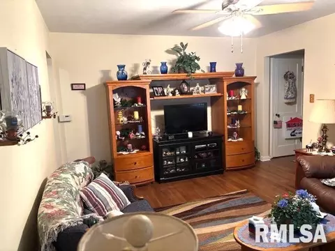 1900 N 22nd St, Springfield, IL 62702 photo 9