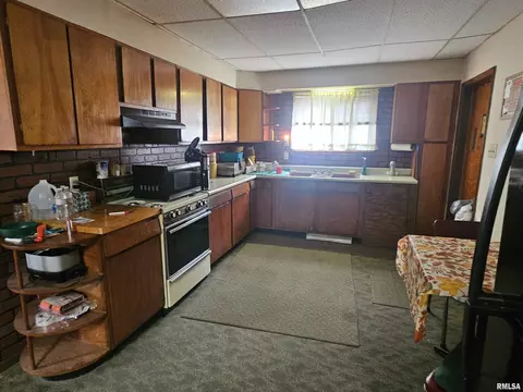 416 N Kickapoo St, Lincoln, IL 62656 photo 11