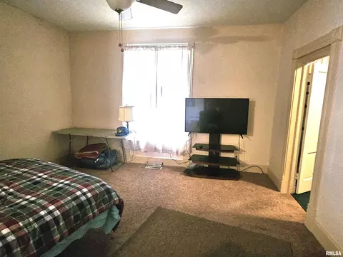 416 N Kickapoo St, Lincoln, IL 62656 photo 7