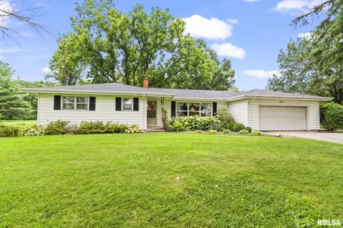 4471 Starwalt Ln, Sherman, IL 62684
