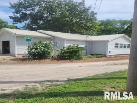 13905 E County Road 1320 N, Havana, IL 62644