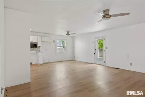 2436 Normal Dr, Springfield, IL 62707 photo 5