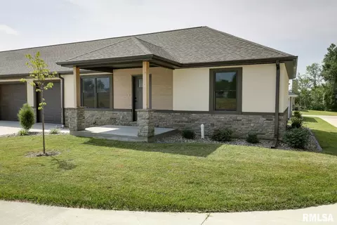 2817 N 23rd St, Quincy, IL 62305