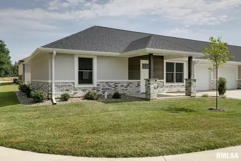 2803 N 23rd St, Quincy, IL 62305