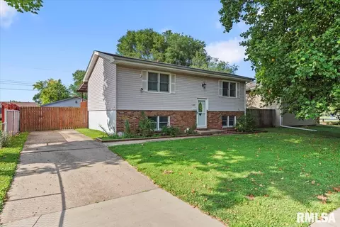 2269 Watch Ave, Springfield, IL 62702